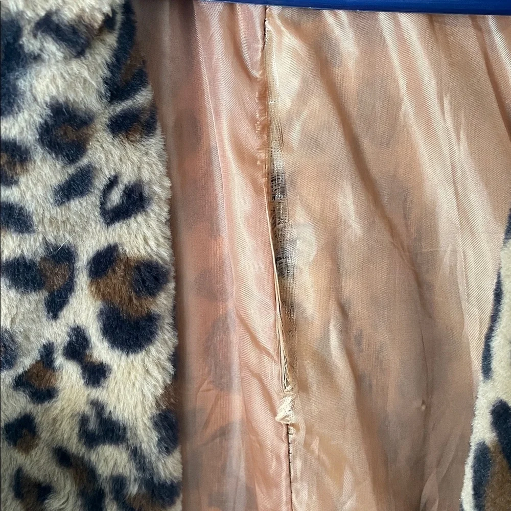 💰Leopard Print Faux Fur Teddy Coat Cropped Open Front Lined Size Small
